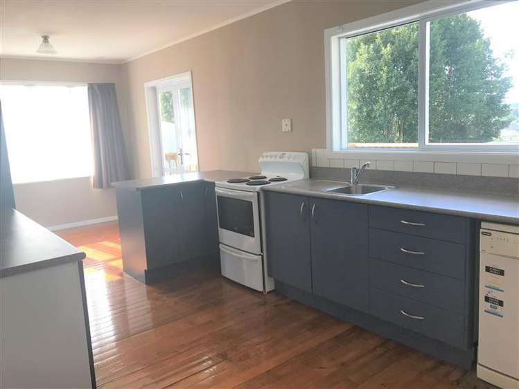 24 Corks Road Te Kamo_1
