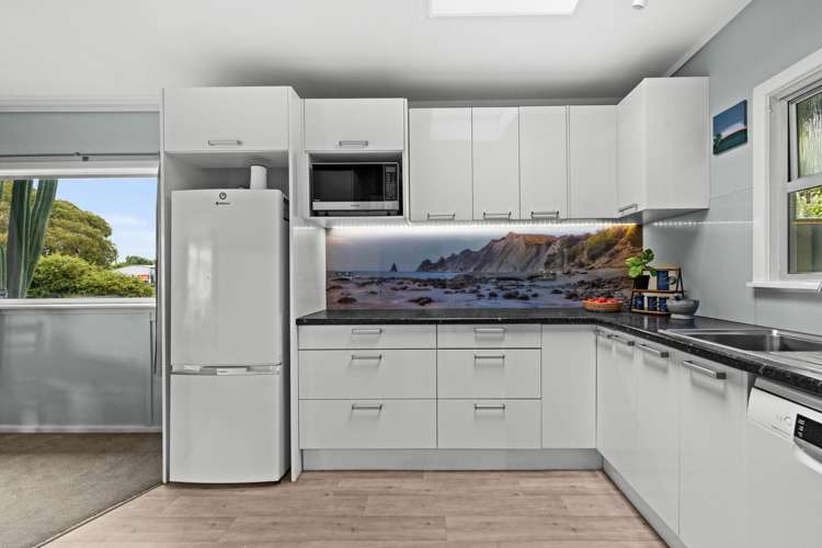 292 Clifton Road Te Awanga_15