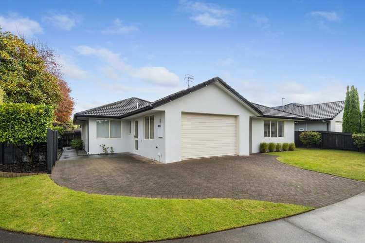 5 Montrose Place_0
