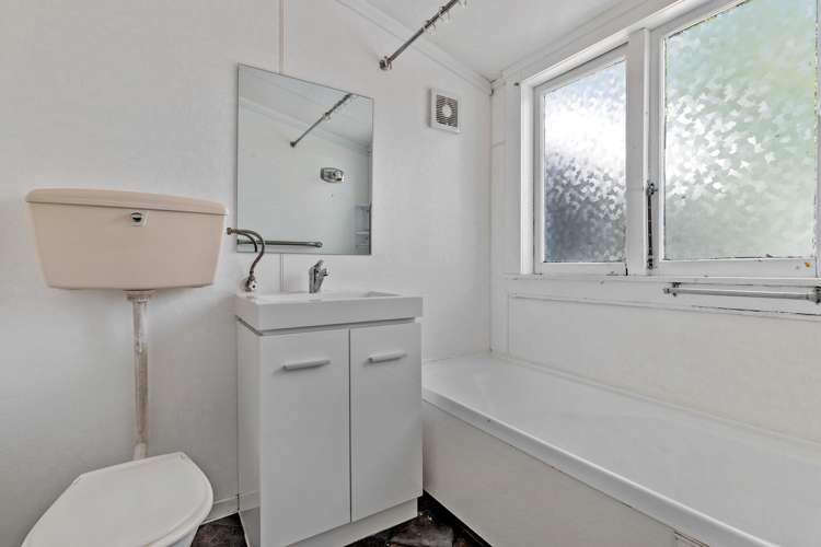 42 Lawrence Avenue Te Aroha_12