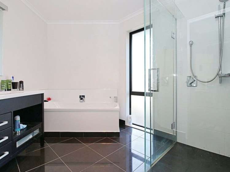 132 Oreti Road Otatara_18