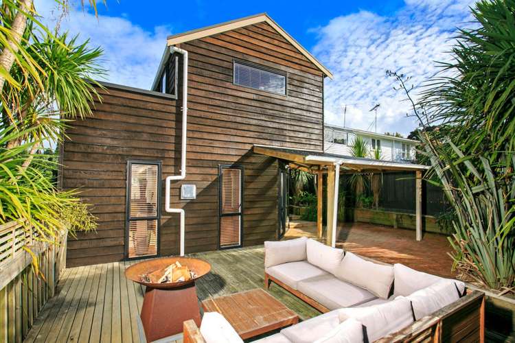 2/13 Arahia Street Northcote_15