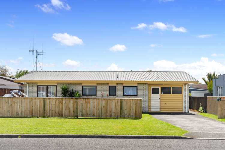 4 Pemberton Crescent Greerton_13