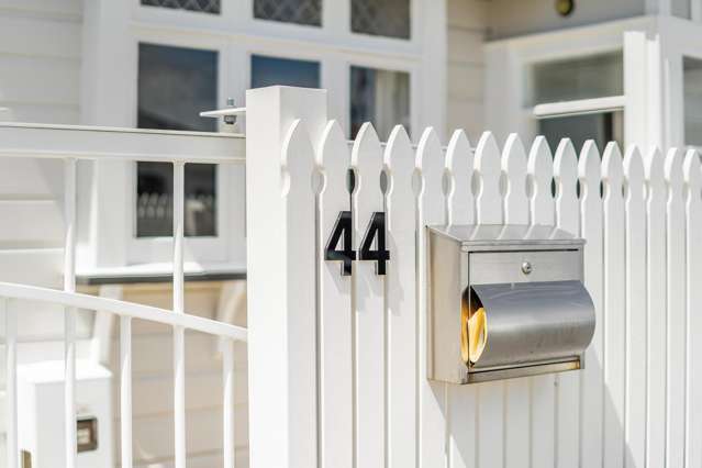 44 Queen Street Petone_2