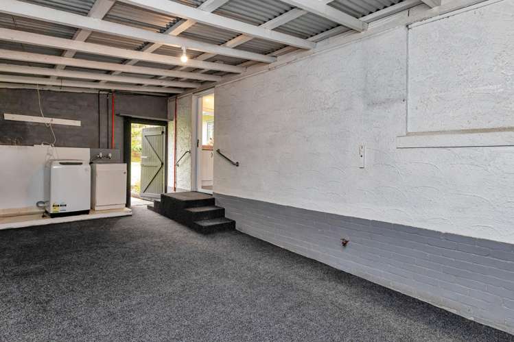 6 Tui Crescent Maunu_11