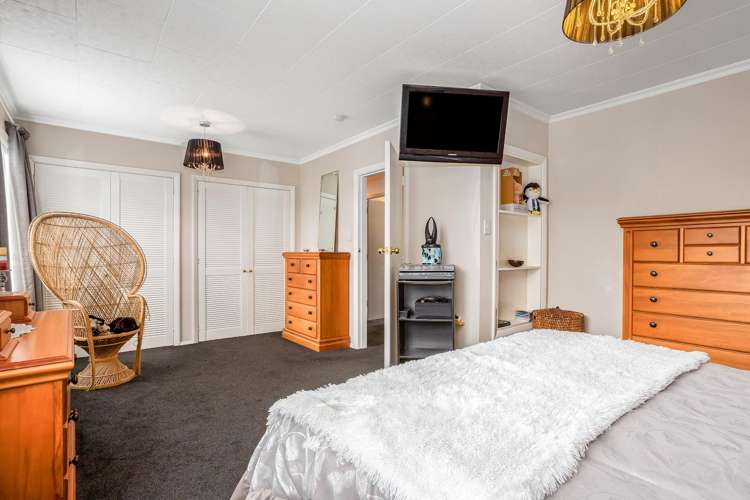 32 Horokiwi Road West Newlands_16