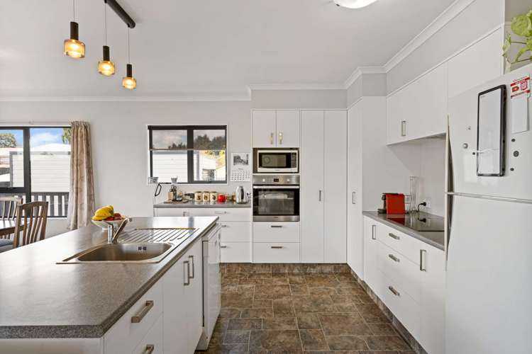 8 Macandrew Street Owaka_8