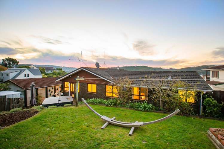 9 Langwell Place Papakowhai_22