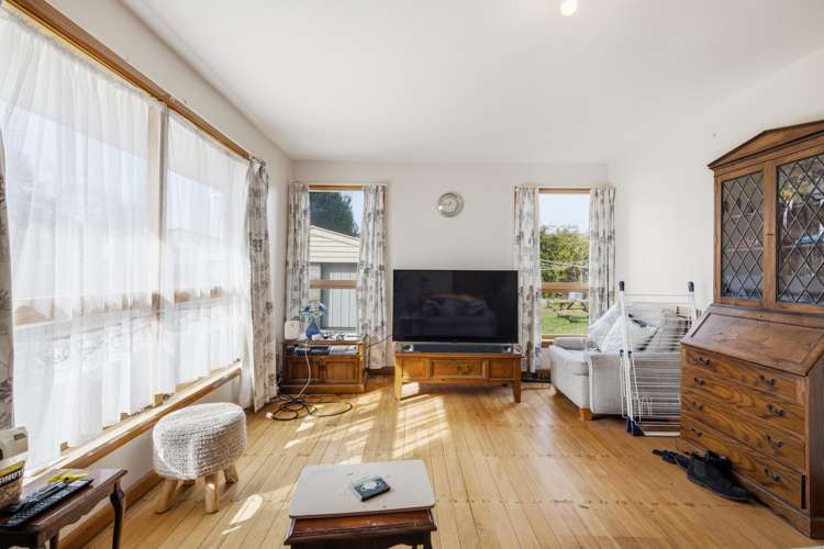 2/102 Wainoni Road_5