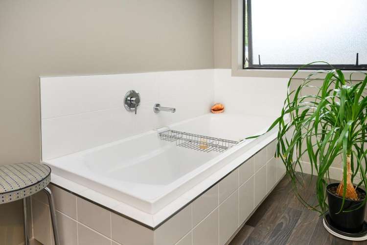 8 Stonebridge Heights Feilding_15