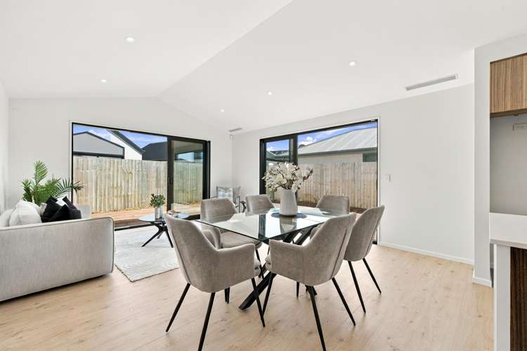 10 Dan Street Marshland_8