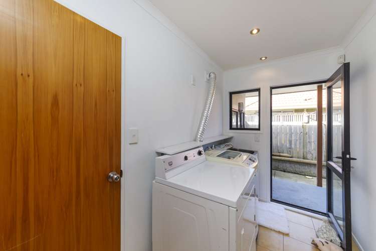 106 Pacific Drive Fitzherbert_19