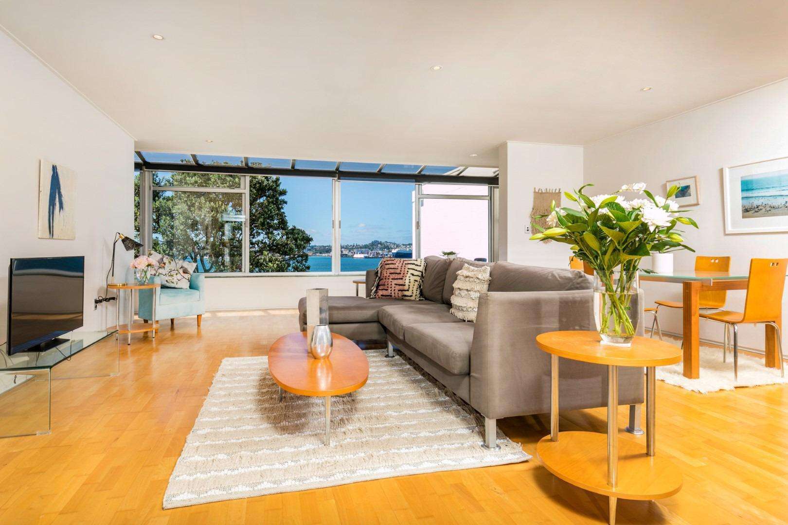 107/45 Stanley Point Road Devonport North Shore City Houses for