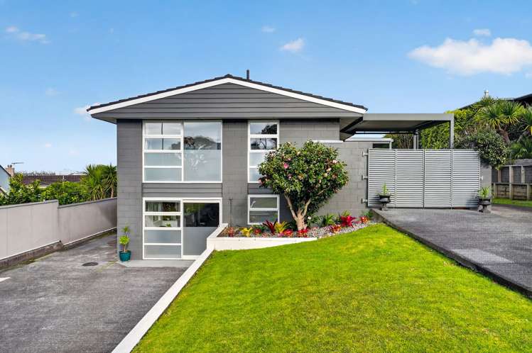 1/64 Seaview Road Castor Bay_4