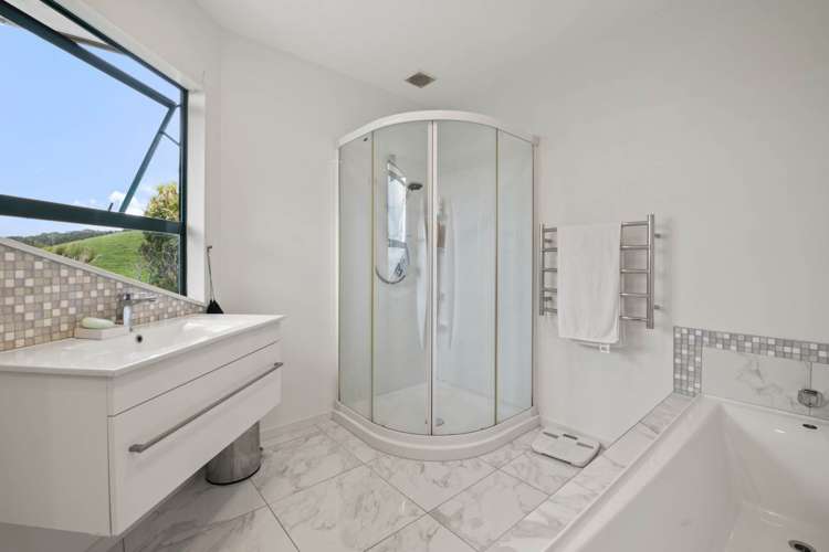 820 North Road Clevedon_12