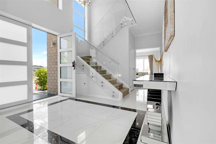 20 Moville Drive Flat Bush_1