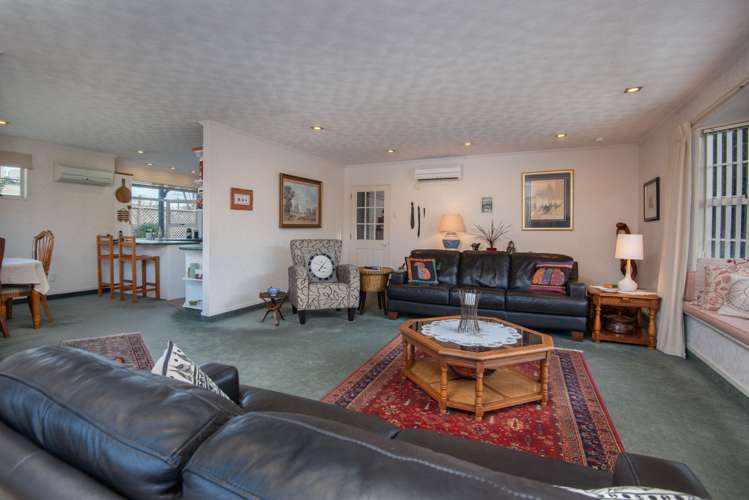 7 Carlyle Road Mosgiel_8