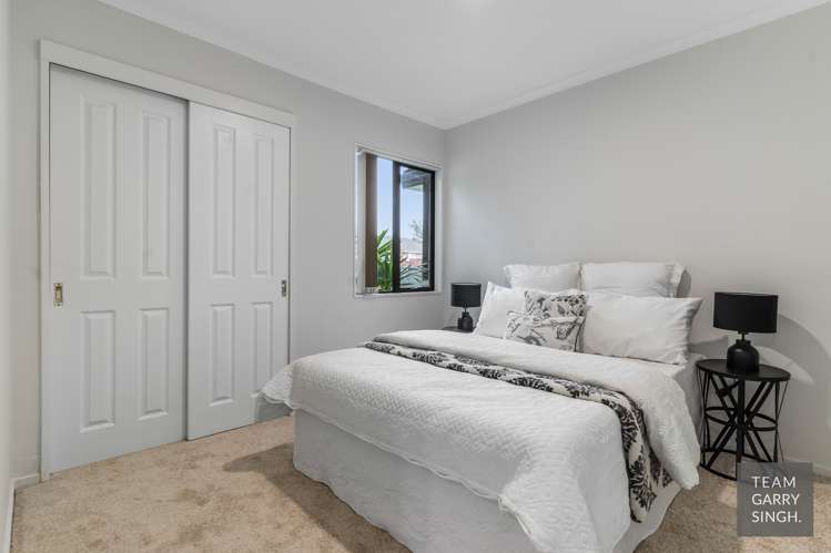 20 Hilltop Road Clover Park_11