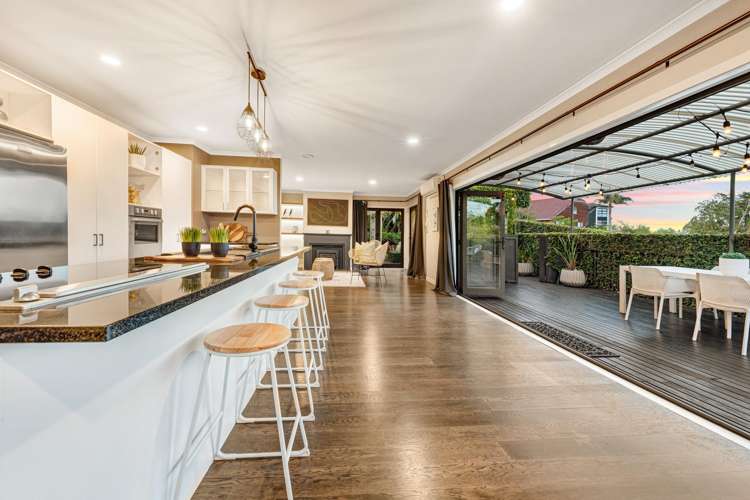 61A Fairmount Road Titirangi_4