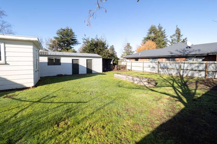 37 Racecourse Road Allenton_14