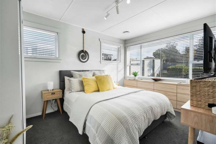 52 Swansea Road Stratford_7