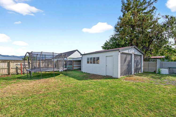 382 High Street South Carterton_26