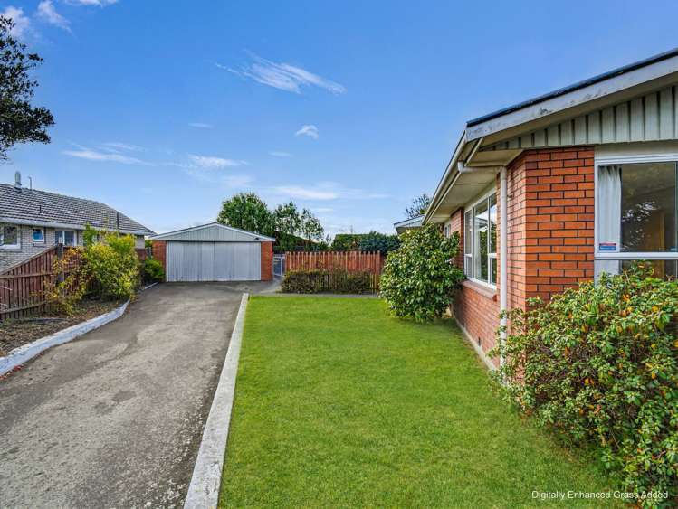 10 Aztec Place Redwood_22
