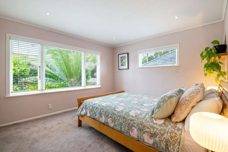 61 Hanlon Crescent Devonport_17