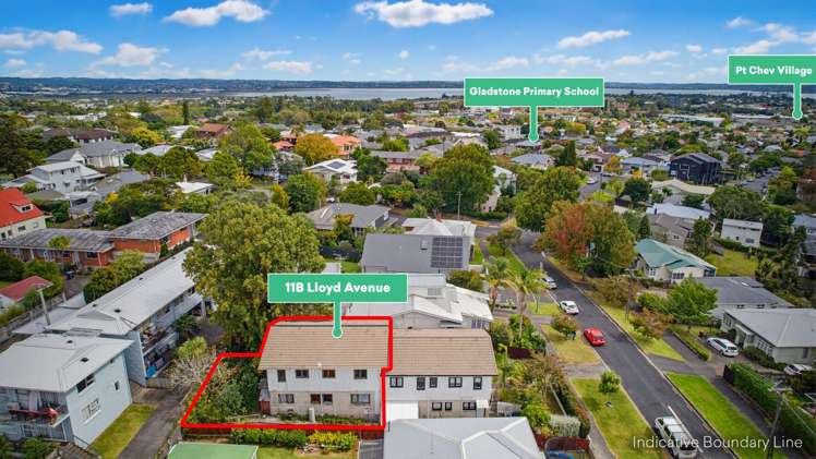 11B Lloyd Avenue Mount Albert_23