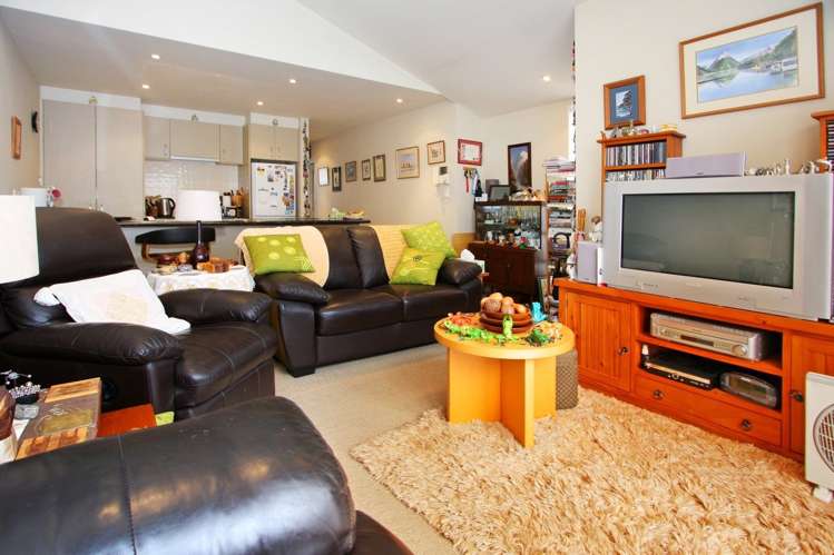 63/8 Landscape Road Papatoetoe_1