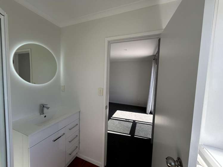 49 Edenpark Drive Rototuna_15