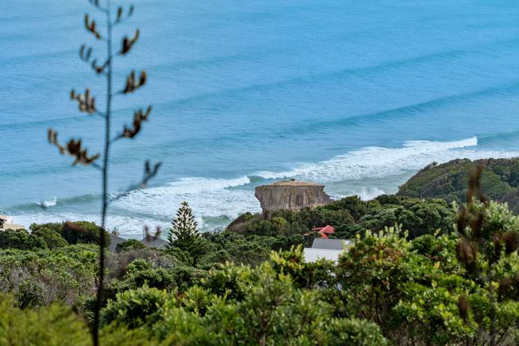 119 Waitea Road Muriwai Beach_10