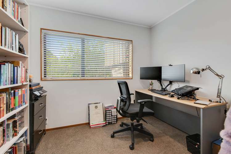 2/2 Carl Place Unsworth Heights_10