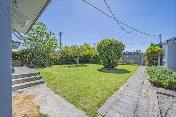 5669 West Coast Road Springfield_22