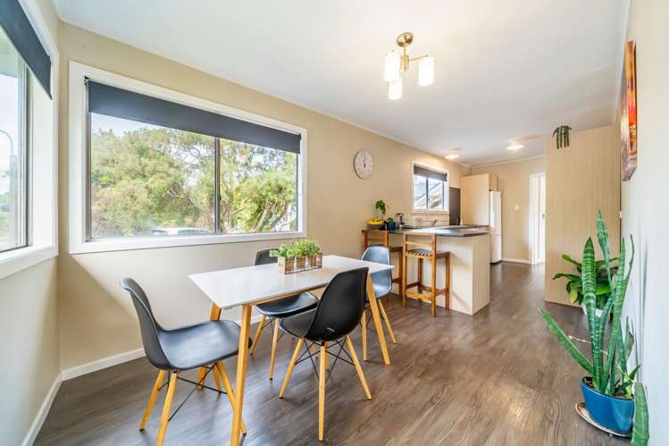 25 Molloys Road Te Marua_3