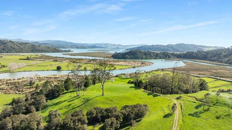 90 Camp Road, Coroglen Tairua_9