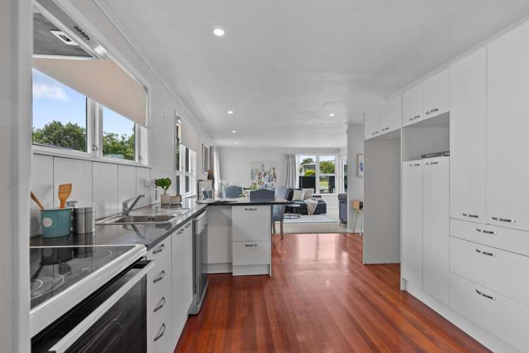 46 Megan Avenue Pakuranga Heights_6