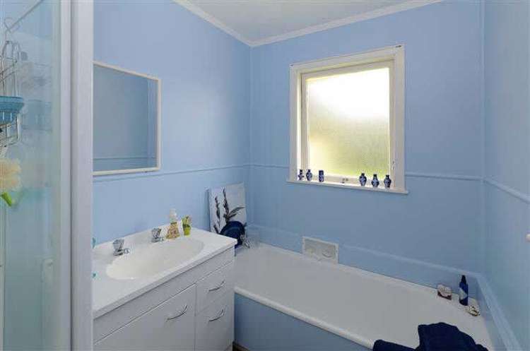 5 Colstone Street Glenview_13