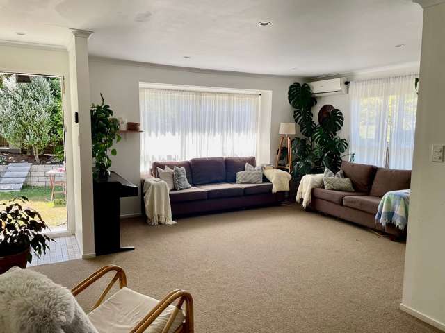 Charming Karori 3BR Home with Garden