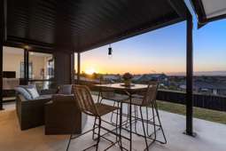 Prestigious Home, Stunning Sunsets