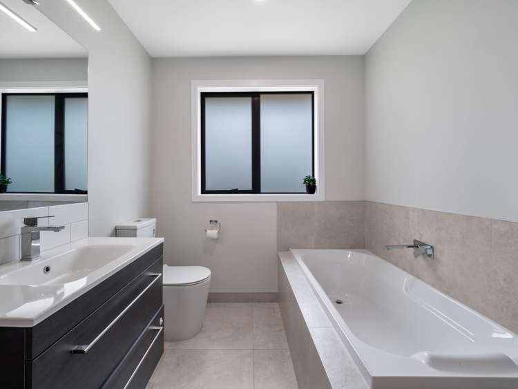 5 Murray Ball Lane Feilding_13