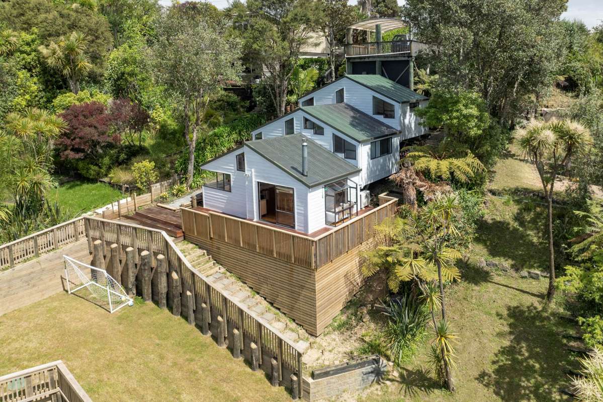 692 South Titirangi Road_0