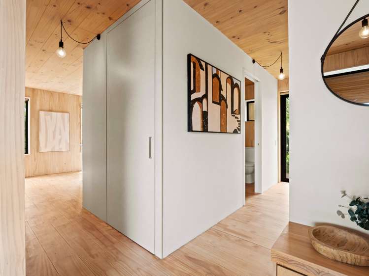 66 Risinghurst Terrace Lower Shotover_11