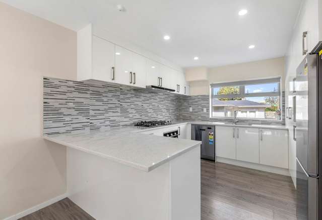 37 Thomas Road Mangere_3