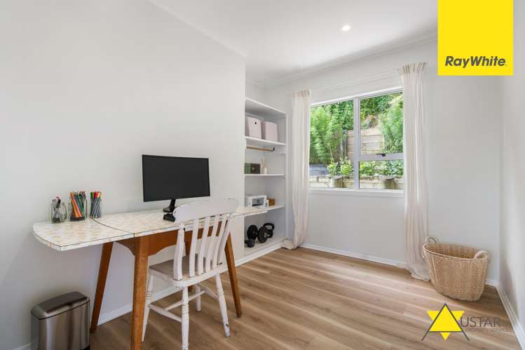 16 Piha Road Piha_12