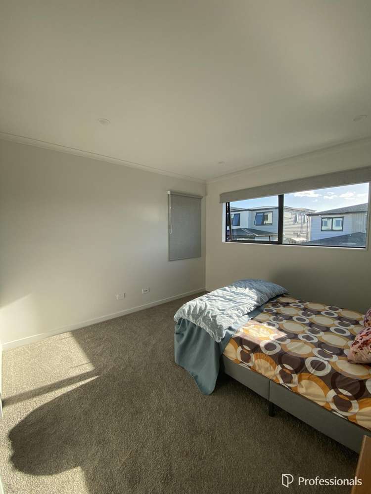 13 Sagitta Drive Flat Bush_16