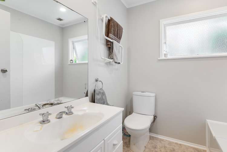 3/189 Landscape Road Mount Eden_13