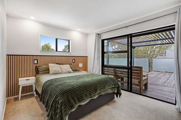 2/9 Eastwood Rise Browns Bay_10