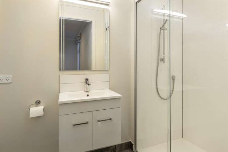 18 Lake View Place Fairhall_9