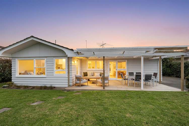 18 Booralee Avenue Botany Downs_2